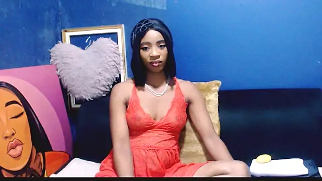 LolaSavageXO online show from June 12, 2026, 8:08 pm