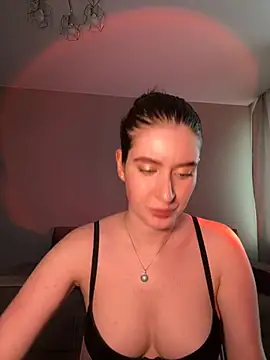 Lili of sin online show from June 9, 2026, 9:54 am