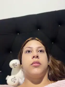 HayleyRoss  online show from June 23, 2026, 10:35 am