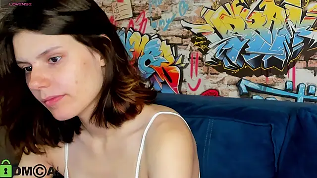 Snapshot of Kira_Be11 chatting on June 25, 2026, 1:16 am Kira Be11 online show from June 25, 2026, 1:16 am