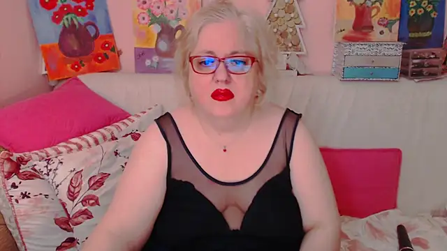 Snapshot of Maturelove_xxx chatting on May 13, 2026, 6:49 pm Maturelove xxx online show from May 13, 2026, 6:49 pm