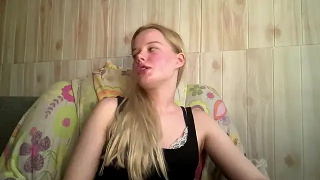 Malinwitch online show from July 9, 2026, 3:49 pm