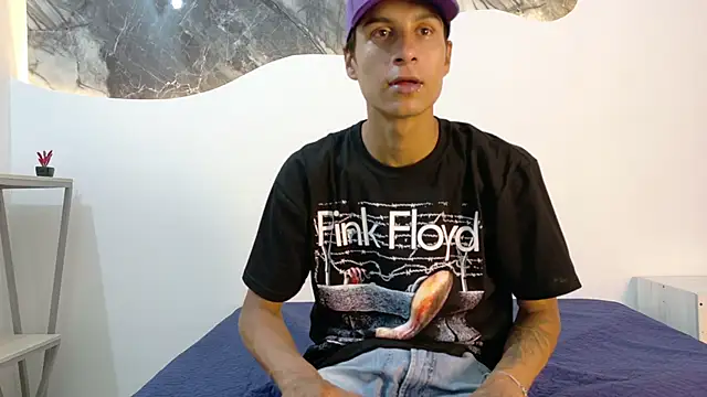 cameronsilverman online show from June 9, 2026, 7:36 pm