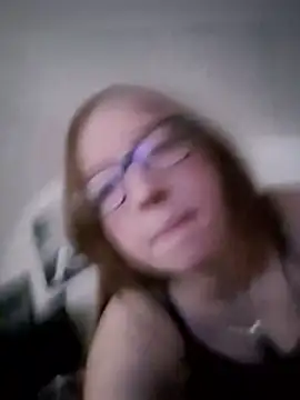 Freaky-Doll online show from May 4, 2026, 4:58 pm