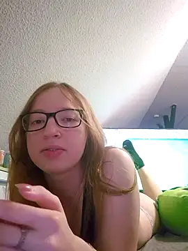 Freaky-Doll online show from May 31, 2026, 7:26 pm
