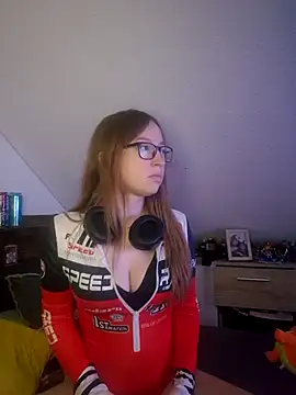 Freaky-Doll online show from June 9, 2026, 8:31 pm
