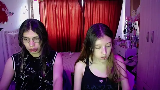 Blair y Briar online show from May 15, 2026, 4:47 pm