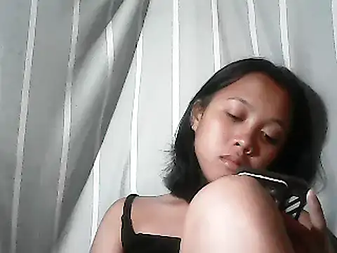 Yours AsianPinayGirl18 online show from June 10, 2026, 9:46 pm