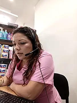 SAMANTHA--02 online show from May 12, 2026, 12:57 pm