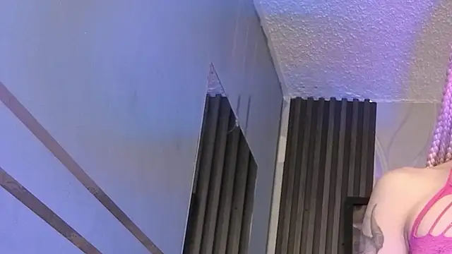 Pinky doll777 online show from May 21, 2026, 8:27 pm