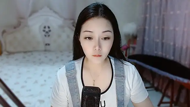 Amy-cnbaby online show from July 20, 2026, 1:31 am
