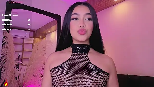 Chloe monroee online show from August 6, 2026, 3:19 am
