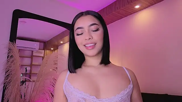 Chloe monroee online show from August 7, 2026, 3:30 am