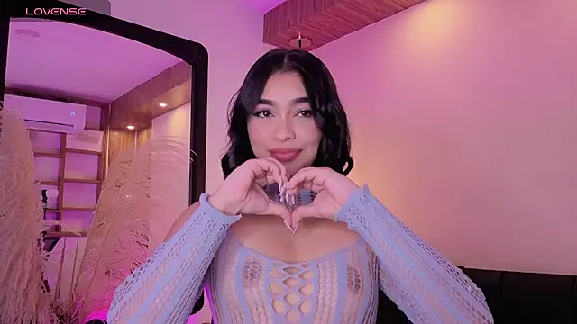 Chloe monroee online show from August 9, 2026, 3:23 am