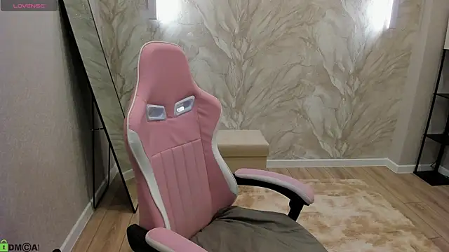 Snapshot of Trisha_Moore chatting on May 29, 2026, 1:03 am Trisha Moore online show from May 29, 2026, 1:03 am