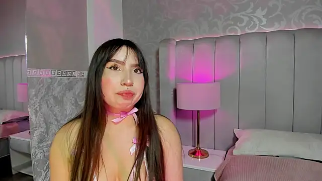 Snapshot of MadeleynRose chatting on July 15, 2026, 7:52 pm MadeleynRose online show from July 15, 2026, 7:52 pm