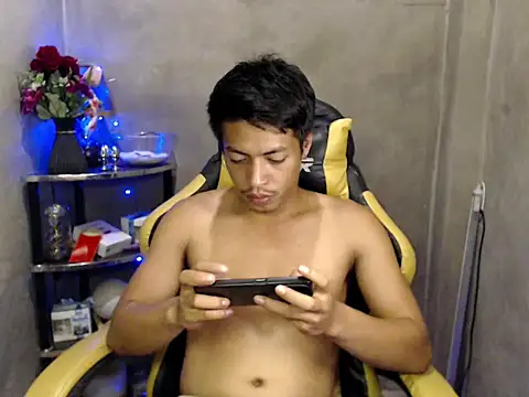 Snapshot of Pinoy_Morino chatting on April 30, 2026, 12:44 pm Pinoy Morino online show from April 30, 2026, 12:44 pm