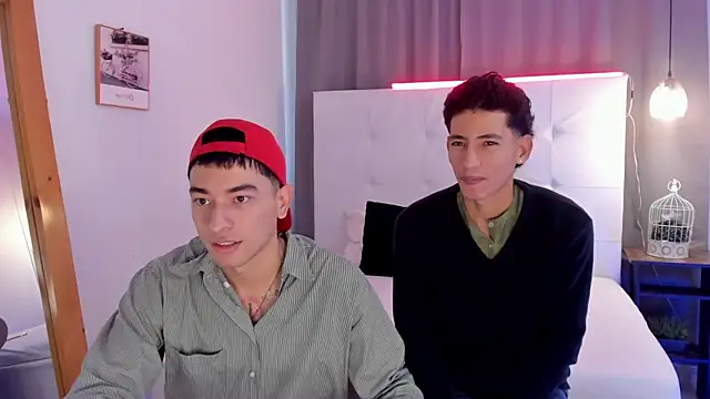 Alejo-and-Thiago online show from May 5, 2026, 12:24 pm
