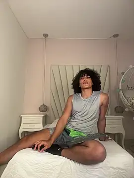 Taylor gray7 online show from June 10, 2026, 3:07 am