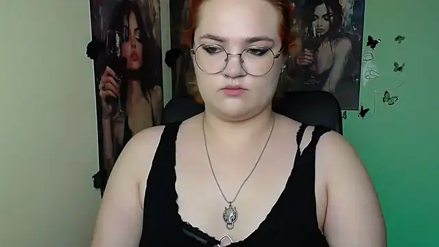 RinaRiii online show from July 22, 2026, 11:57 am