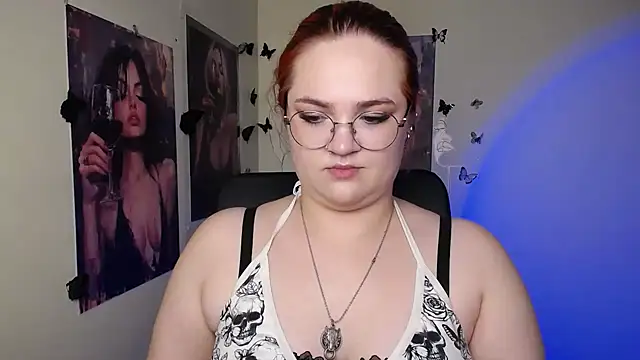 RinaRiii online show from July 23, 2026, 12:03 pm