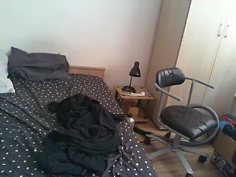 GeorgeCarlo online show from June 24, 2026, 4:17 pm