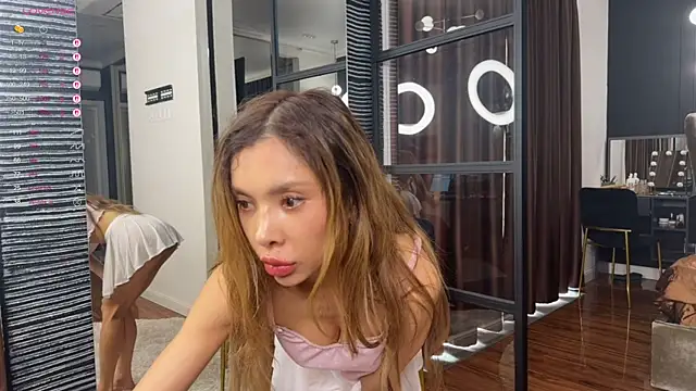 Snapshot of chio_san chatting on May 13, 2026, 2:58 pm chio san online show from May 13, 2026, 2:58 pm