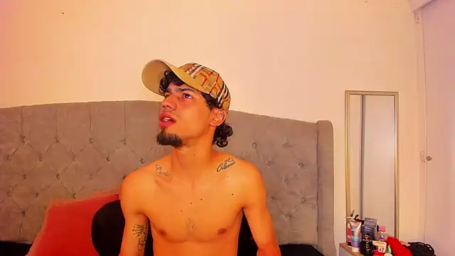 Snapshot of MichaelEvanss_ chatting on June 21, 2026, 12:52 pm MichaelEvanss online show from June 21, 2026, 12:52 pm