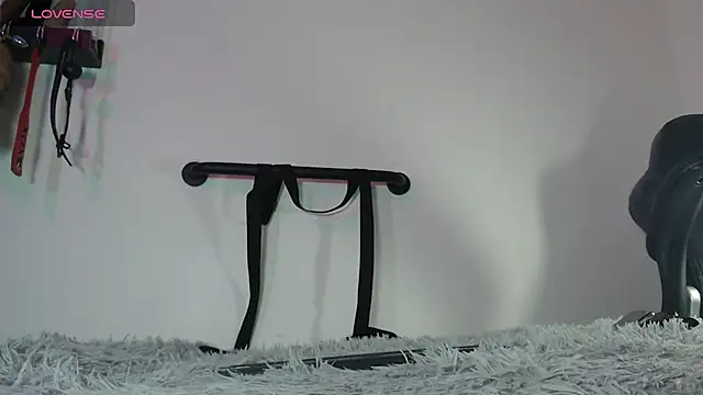aronleblanc  online show from May 8, 2026, 11:26 am