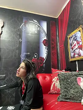 Evelin Hellsing online show from June 17, 2026, 12:24 am