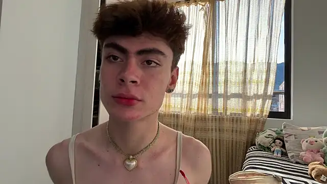 Snapshot of _peachyboy chatting on June 12, 2026, 10:08 pm peachyboy online show from June 12, 2026, 10:08 pm