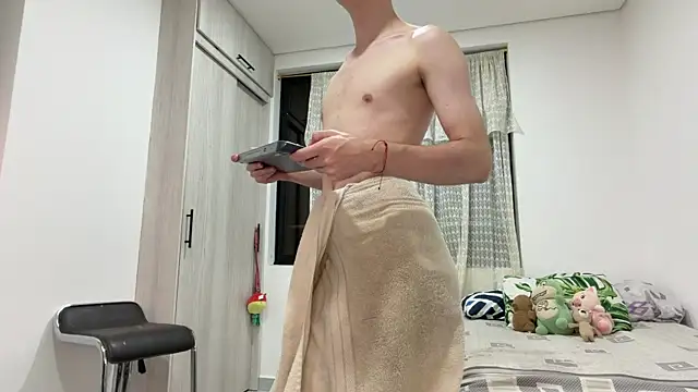 Snapshot of _peachyboy chatting on June 26, 2026, 3:33 am peachyboy online show from June 26, 2026, 3:33 am