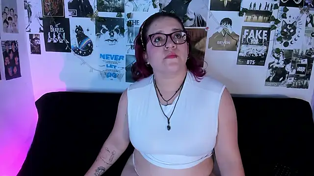 helleen21 online show from June 11, 2026, 4:21 am