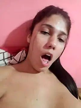nessaflors2 online show from May 19, 2026, 9:43 pm