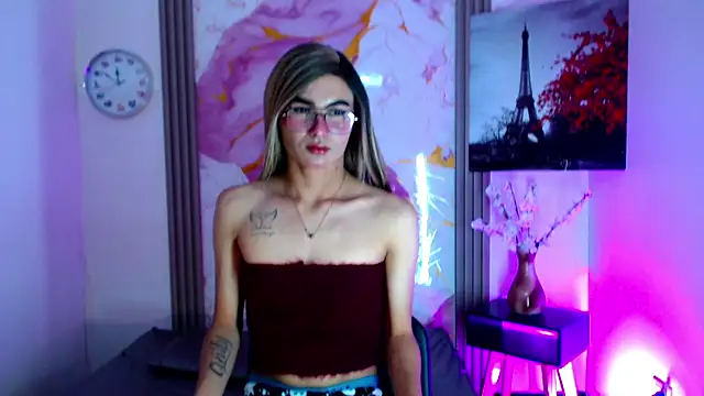 Alana Carvajal online show from May 5, 2026, 3:25 am
