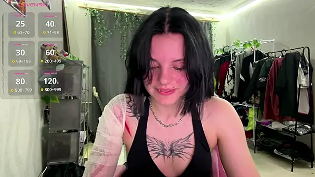 VeIvetLure online show from June 28, 2026, 5:08 pm