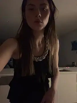 Snapshot of daisycollins chatting on June 25, 2026, 12:31 pm daisycollins online show from June 25, 2026, 12:31 pm