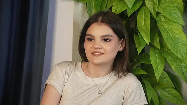 KathrineJan online show from May 7, 2026, 10:42 am