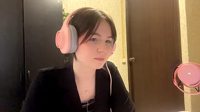 CrappyCatcher online show from May 4, 2026, 3:19 pm