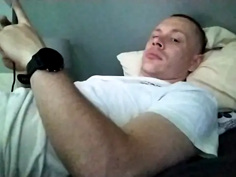 fitboyy  online show from June 18, 2026, 7:41 am