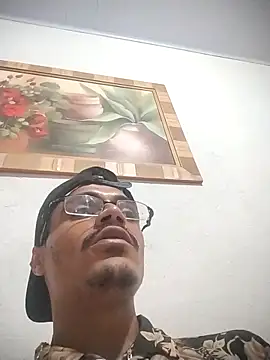 denilson247 online show from May 11, 2026, 3:23 am