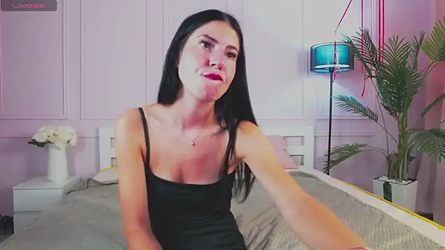 Emily xoo online show from July 3, 2026, 4:35 pm