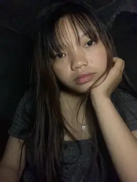 Cham-py online show from May 9, 2026, 1:55 am
