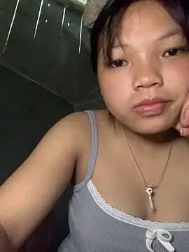 Snapshot of Cham-py chatting on May 19, 2026, 2:18 am Cham-py online show from May 19, 2026, 2:18 am