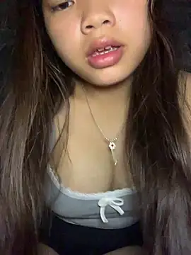 Snapshot of Cham-py chatting on May 23, 2026, 1:44 am Cham-py online show from May 23, 2026, 1:44 am