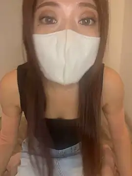 Snapshot of Erika__xx chatting on June 26, 2026, 8:19 am Erika xx online show from June 26, 2026, 8:19 am
