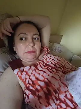 EmmaEmmy40 online show from June 8, 2026, 4:29 pm