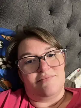Snapshot of effmeslowagain chatting on May 2, 2026, 12:10 pm effmeslowagain online show from May 2, 2026, 12:10 pm