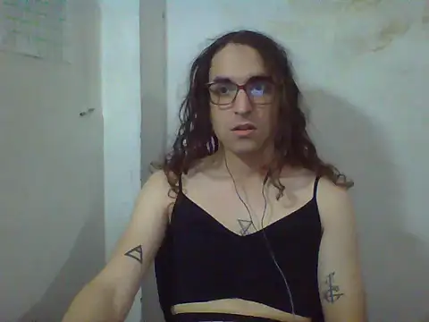 Snapshot of LaCuerva chatting on May 28, 2026, 5:32 pm LaCuerva online show from May 28, 2026, 5:32 pm