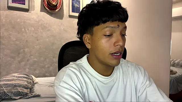 Snapshot of Brad_bonnet_ chatting on June 3, 2026, 3:17 pm Brad bonnet online show from June 3, 2026, 3:17 pm